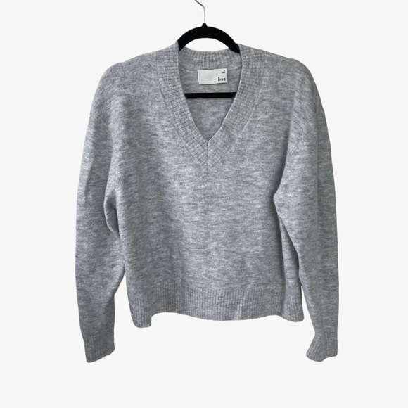 ARITZIA Wilfred Free Alpaca Wool V-Neck Long Sleeve Cropped Sweater Grey S - Picture 1 of 6